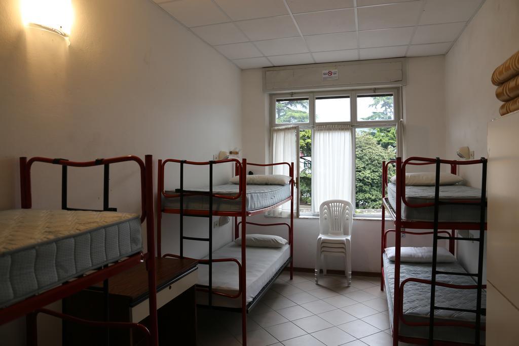 Ostello Della Gioventu Benacus Riva del Garda Extérieur photo